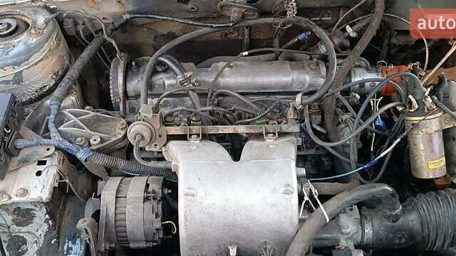 Серый Пежо 405, объемом двигателя 1.9 л и пробегом 220 тыс. км за 462 $, фото 16 на Automoto.ua