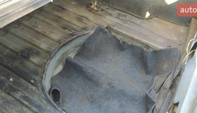 Серый Пежо 405, объемом двигателя 1.9 л и пробегом 220 тыс. км за 475 $, фото 31 на Automoto.ua