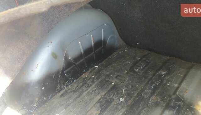 Серый Пежо 405, объемом двигателя 1.9 л и пробегом 220 тыс. км за 475 $, фото 15 на Automoto.ua