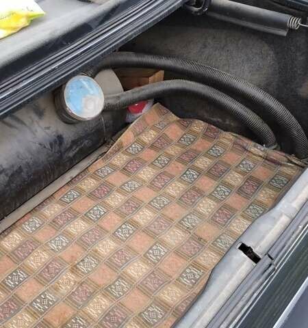 Серый Пежо 405, объемом двигателя 1.6 л и пробегом 317 тыс. км за 2000 $, фото 2 на Automoto.ua