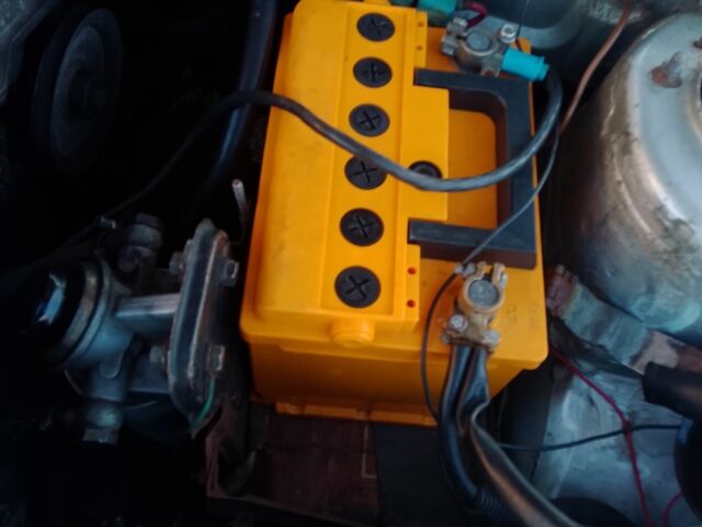 Серый Пежо 405, объемом двигателя 1.9 л и пробегом 355 тыс. км за 1250 $, фото 1 на Automoto.ua