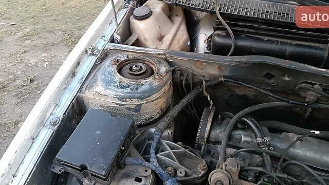 Сірий Пежо 405, об'ємом двигуна 1.9 л та пробігом 220 тис. км за 458 $, фото 34 на Automoto.ua