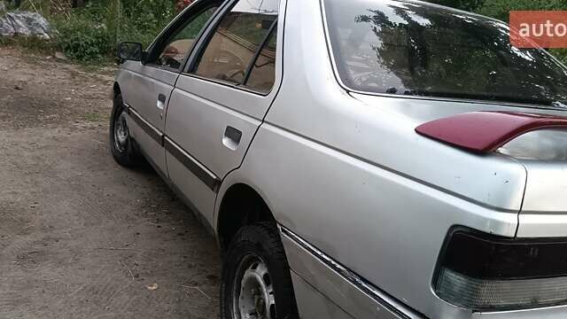 Серый Пежо 405, объемом двигателя 1.9 л и пробегом 220 тыс. км за 475 $, фото 10 на Automoto.ua