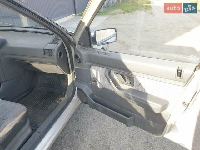 Серый Пежо 405, объемом двигателя 1.6 л и пробегом 300 тыс. км за 1700 $, фото 3 на Automoto.ua