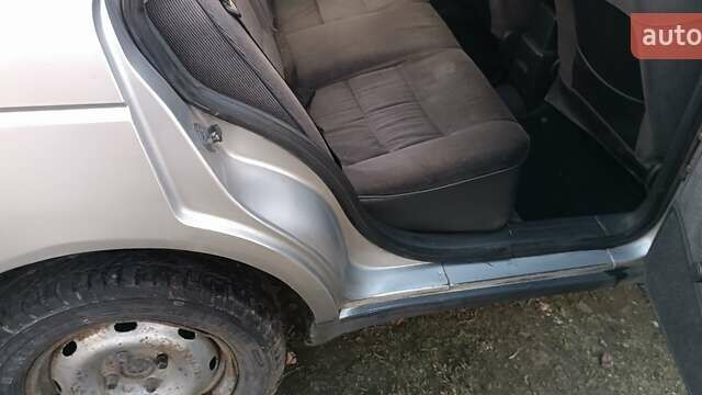 Сірий Пежо 405, об'ємом двигуна 1.9 л та пробігом 220 тис. км за 458 $, фото 30 на Automoto.ua