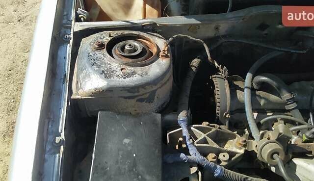 Серый Пежо 405, объемом двигателя 1.9 л и пробегом 220 тыс. км за 475 $, фото 27 на Automoto.ua