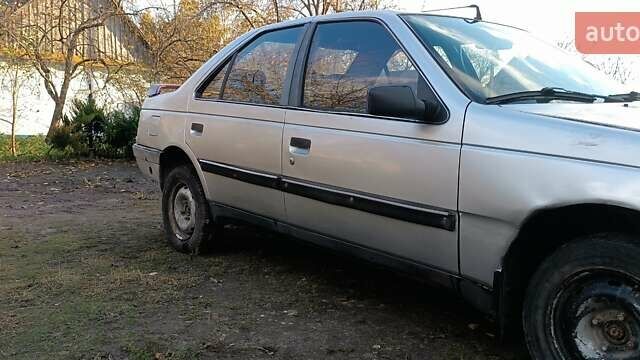 Серый Пежо 405, объемом двигателя 1.9 л и пробегом 220 тыс. км за 462 $, фото 4 на Automoto.ua