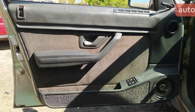 Серый Пежо 405, объемом двигателя 1.9 л и пробегом 220 тыс. км за 475 $, фото 21 на Automoto.ua