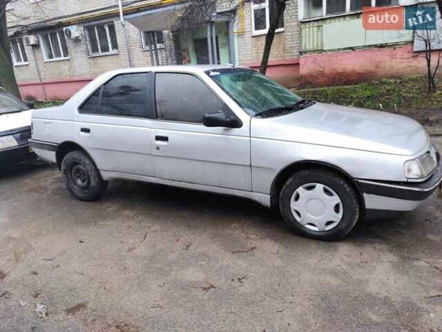 Серый Пежо 405, объемом двигателя 1.9 л и пробегом 220 тыс. км за 1700 $, фото 1 на Automoto.ua