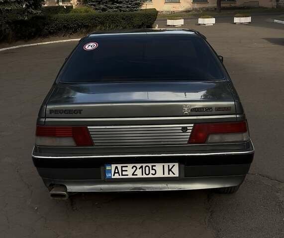 Серый Пежо 405, объемом двигателя 1.9 л и пробегом 292 тыс. км за 2000 $, фото 4 на Automoto.ua
