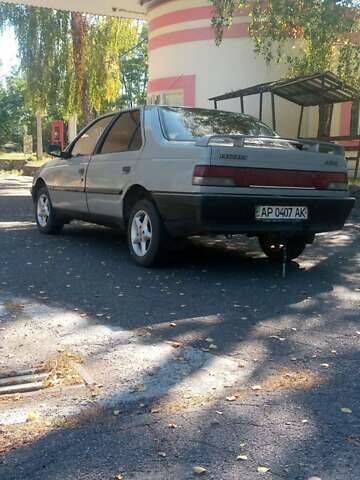 Серый Пежо 405, объемом двигателя 1.6 л и пробегом 300 тыс. км за 1500 $, фото 9 на Automoto.ua