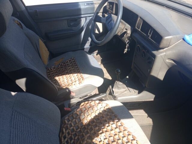 Серый Пежо 405, объемом двигателя 0 л и пробегом 1 тыс. км за 1069 $, фото 5 на Automoto.ua