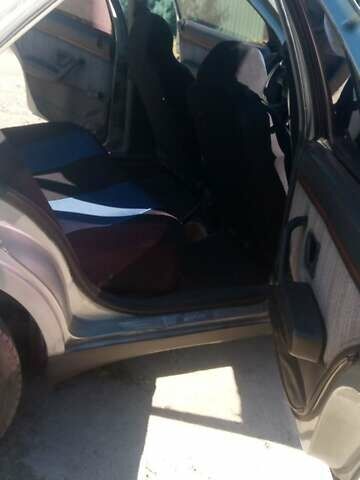 Серый Пежо 405, объемом двигателя 1.6 л и пробегом 300 тыс. км за 1500 $, фото 8 на Automoto.ua