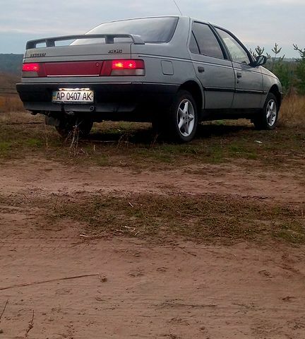 Сірий Пежо 405, об'ємом двигуна 1.6 л та пробігом 300 тис. км за 1500 $, фото 2 на Automoto.ua