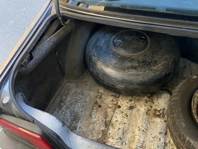 Серый Пежо 405, объемом двигателя 1.6 л и пробегом 200 тыс. км за 550 $, фото 5 на Automoto.ua