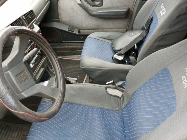 Серый Пежо 405, объемом двигателя 1.6 л и пробегом 1 тыс. км за 1050 $, фото 7 на Automoto.ua