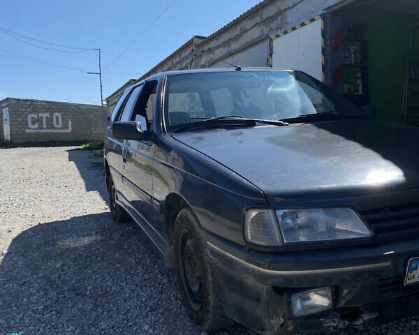 Серый Пежо 405, объемом двигателя 1.9 л и пробегом 481 тыс. км за 1300 $, фото 3 на Automoto.ua