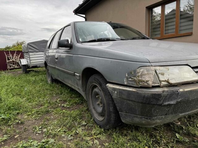 Серый Пежо 405, объемом двигателя 1.6 л и пробегом 320 тыс. км за 600 $, фото 5 на Automoto.ua