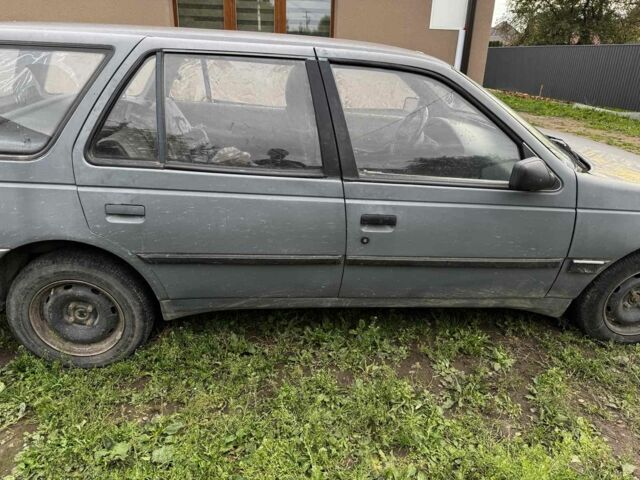 Серый Пежо 405, объемом двигателя 1.6 л и пробегом 320 тыс. км за 600 $, фото 2 на Automoto.ua