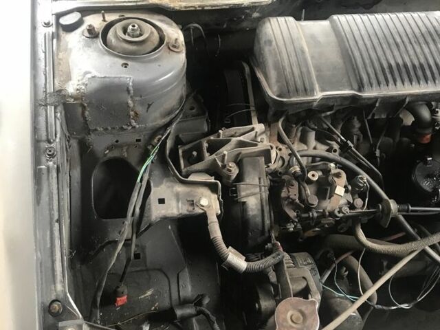 Серый Пежо 405, объемом двигателя 1.9 л и пробегом 324 тыс. км за 714 $, фото 16 на Automoto.ua