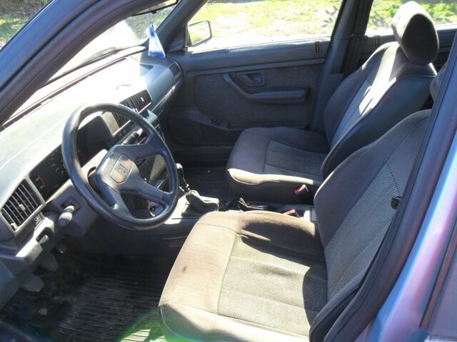 Сірий Пежо 405, об'ємом двигуна 1.9 л та пробігом 160 тис. км за 2500 $, фото 3 на Automoto.ua