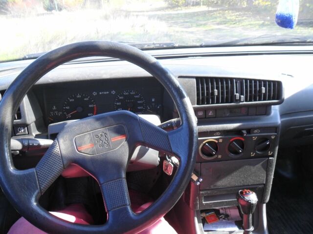 Сірий Пежо 405, об'ємом двигуна 1.9 л та пробігом 160 тис. км за 2500 $, фото 6 на Automoto.ua