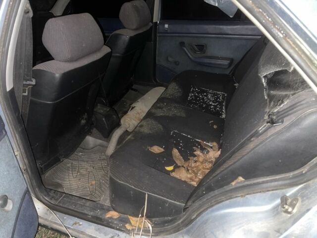 Синий Пежо 405, объемом двигателя 1.6 л и пробегом 288 тыс. км за 476 $, фото 7 на Automoto.ua