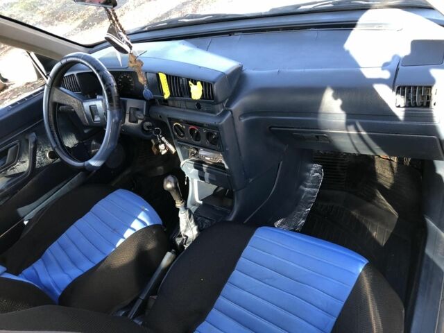 Синий Пежо 405, объемом двигателя 1 л и пробегом 1000 тыс. км за 451 $, фото 7 на Automoto.ua