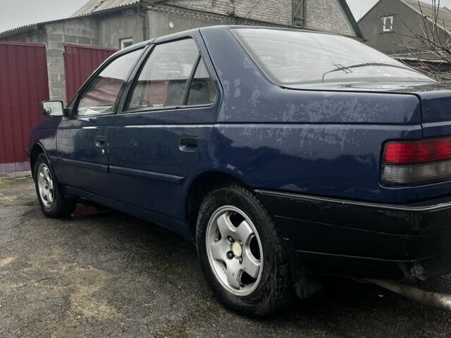 Синій Пежо 405, об'ємом двигуна 1.6 л та пробігом 259 тис. км за 1200 $, фото 3 на Automoto.ua