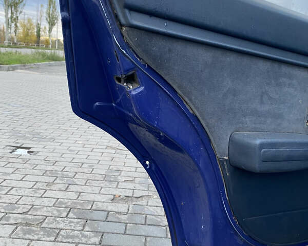 Синій Пежо 405, об'ємом двигуна 1.6 л та пробігом 153 тис. км за 1000 $, фото 9 на Automoto.ua