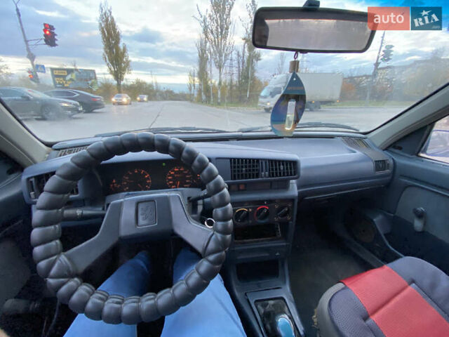 Синій Пежо 405, об'ємом двигуна 1.6 л та пробігом 153 тис. км за 1000 $, фото 13 на Automoto.ua