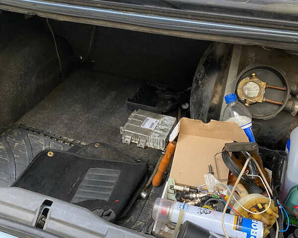 Синий Пежо 405, объемом двигателя 1.6 л и пробегом 380 тыс. км за 1000 $, фото 5 на Automoto.ua