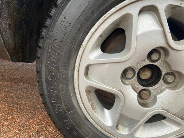 Синий Пежо 405, объемом двигателя 1.9 л и пробегом 295 тыс. км за 800 $, фото 7 на Automoto.ua