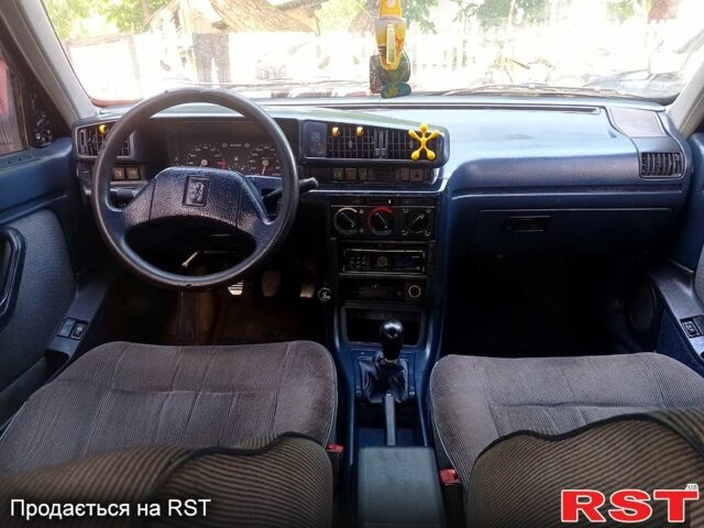 Синий Пежо 405, объемом двигателя 1.9 л и пробегом 350 тыс. км за 750 $, фото 4 на Automoto.ua