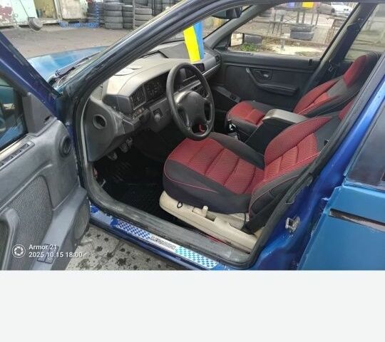 Синий Пежо 405, объемом двигателя 1.9 л и пробегом 5 тыс. км за 1000 $, фото 4 на Automoto.ua