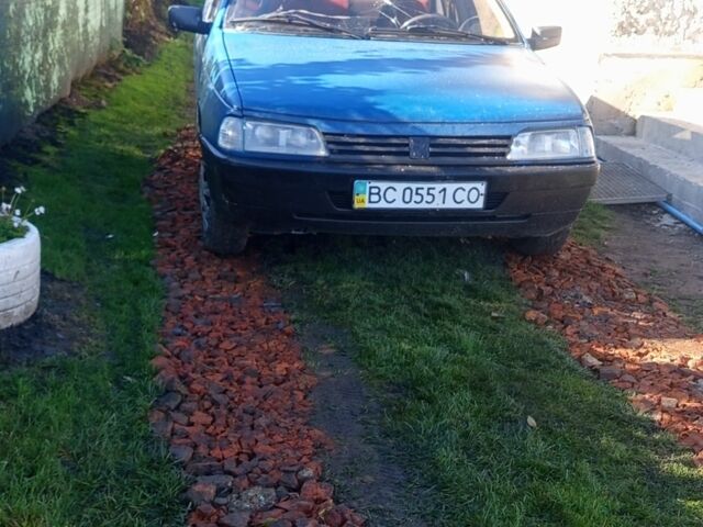 Синий Пежо 405, объемом двигателя 1.9 л и пробегом 5 тыс. км за 1000 $, фото 2 на Automoto.ua