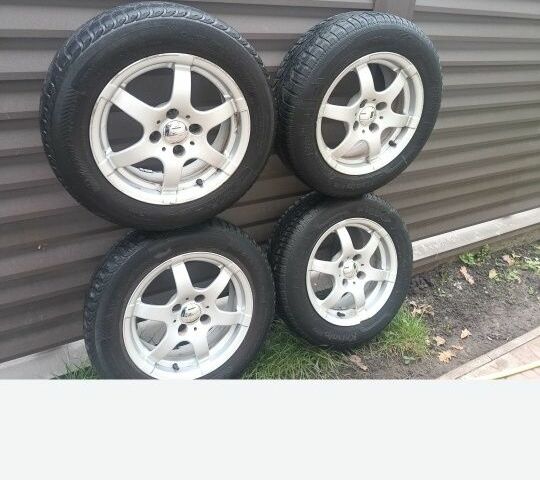 Синий Пежо 405, объемом двигателя 1.9 л и пробегом 5 тыс. км за 1000 $, фото 5 на Automoto.ua