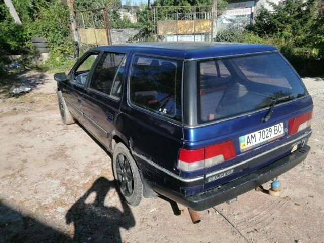 Синий Пежо 405, объемом двигателя 1.6 л и пробегом 400 тыс. км за 850 $, фото 5 на Automoto.ua
