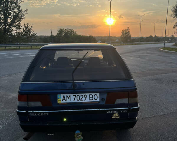 Синий Пежо 405, объемом двигателя 1.6 л и пробегом 560 тыс. км за 950 $, фото 4 на Automoto.ua