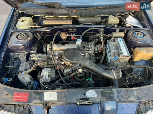Синий Пежо 405, объемом двигателя 1.6 л и пробегом 560 тыс. км за 950 $, фото 10 на Automoto.ua