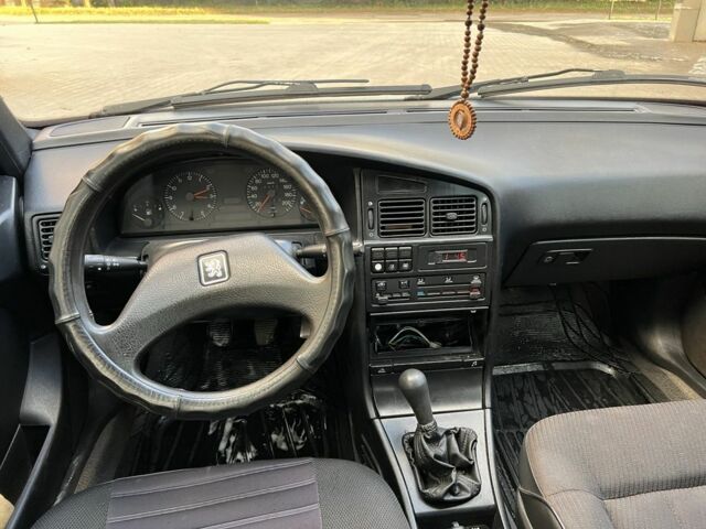 Синий Пежо 405, объемом двигателя 1.9 л и пробегом 300 тыс. км за 1400 $, фото 5 на Automoto.ua