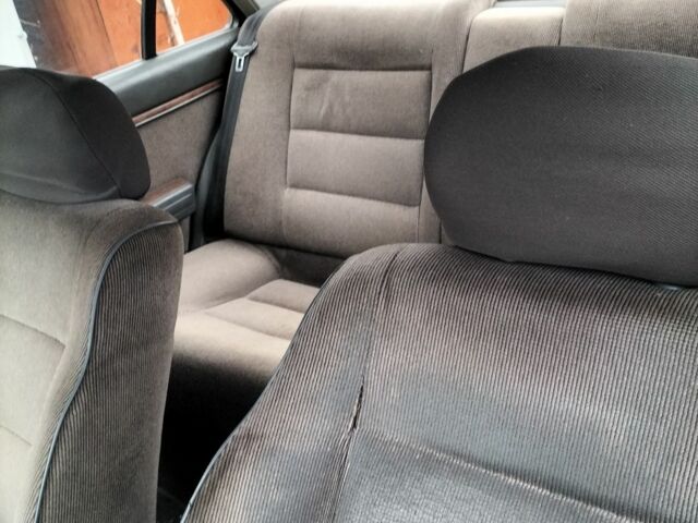 Зеленый Пежо 405, объемом двигателя 1.9 л и пробегом 260 тыс. км за 1181 $, фото 6 на Automoto.ua