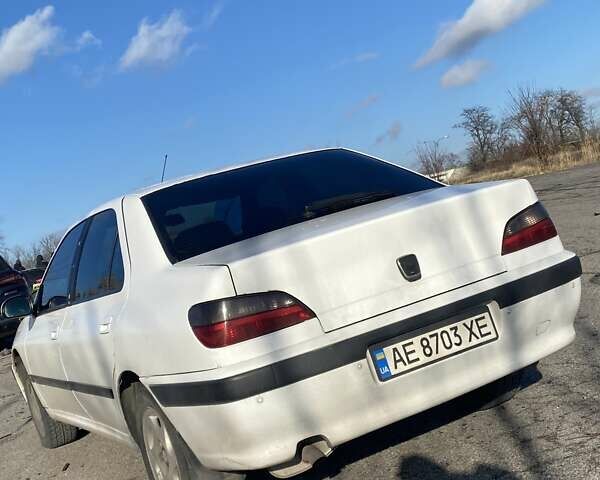 Белый Пежо 406, объемом двигателя 2 л и пробегом 270 тыс. км за 2200 $, фото 2 на Automoto.ua
