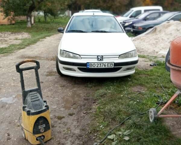 Белый Пежо 406, объемом двигателя 1.76 л и пробегом 200 тыс. км за 1850 $, фото 5 на Automoto.ua
