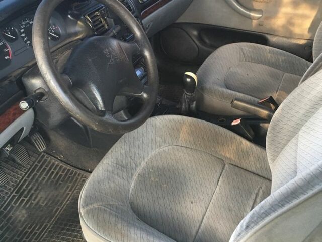 Красный Пежо 406, объемом двигателя 2 л и пробегом 134 тыс. км за 1122 $, фото 5 на Automoto.ua