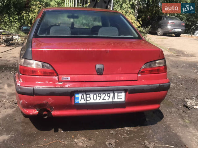 Красный Пежо 406, объемом двигателя 1.76 л и пробегом 332 тыс. км за 1250 $, фото 6 на Automoto.ua
