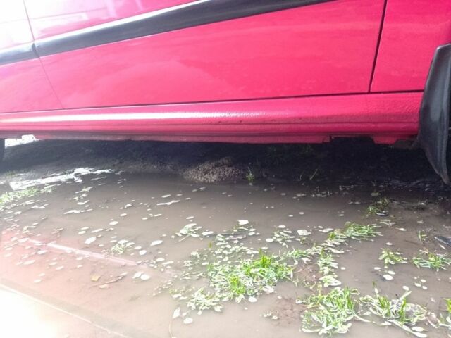 Красный Пежо 406, объемом двигателя 2 л и пробегом 315 тыс. км за 2700 $, фото 3 на Automoto.ua