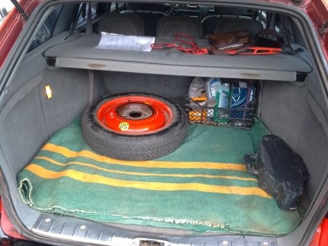 Красный Пежо 406, объемом двигателя 2 л и пробегом 315 тыс. км за 2700 $, фото 11 на Automoto.ua