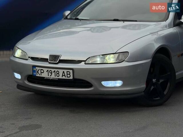 Серый Пежо 406, объемом двигателя 2 л и пробегом 250 тыс. км за 3299 $, фото 1 на Automoto.ua