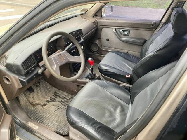 Сірий Пежо 406, об'ємом двигуна 2 л та пробігом 2 тис. км за 900 $, фото 3 на Automoto.ua